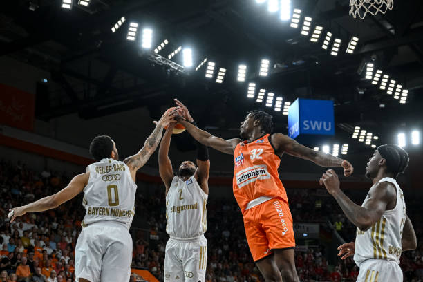 球场内外同 球场内外同