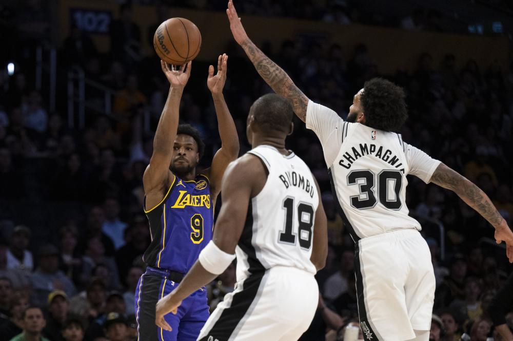 他多次利用 他多次利用